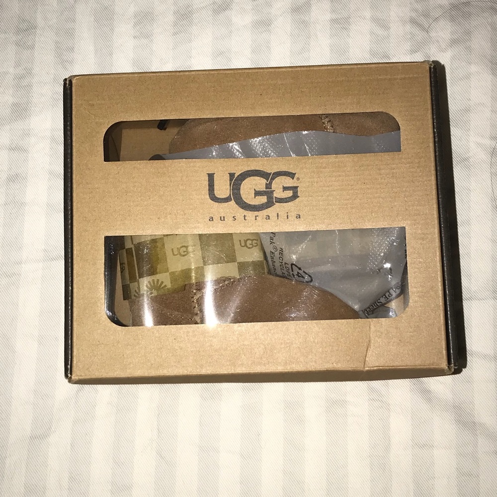Baby ugg